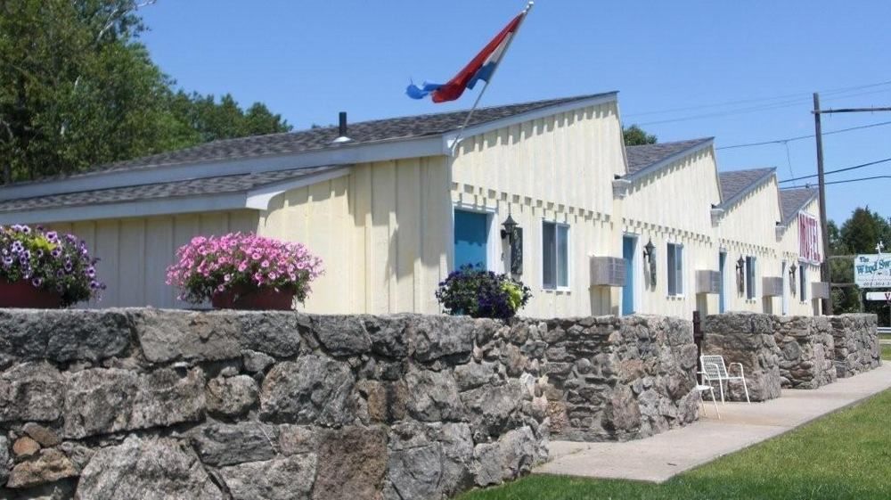 The Windswept Inn Charlestown Exteriör bild